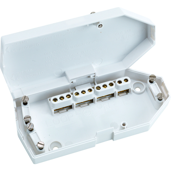 17th Edition Junction Boxes J501 16A